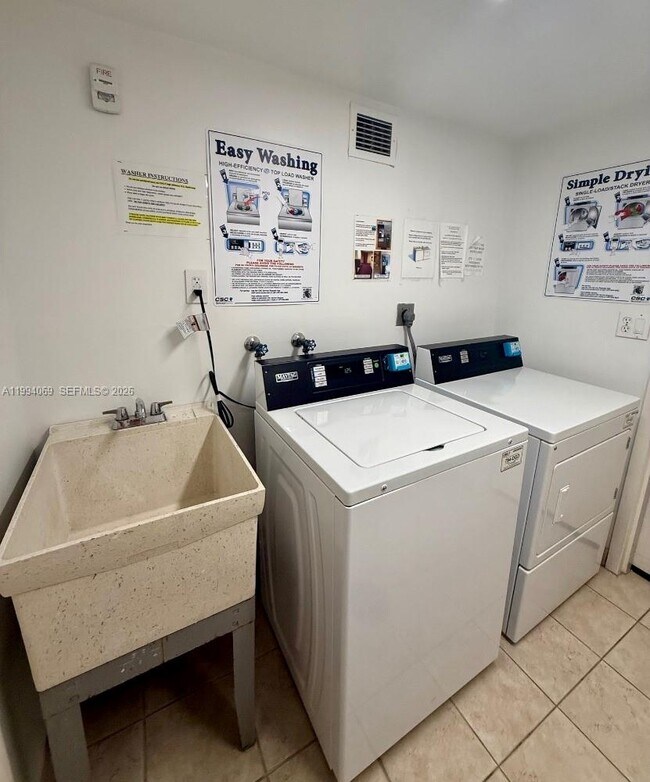 Building Photo - 1890 S Ocean Dr