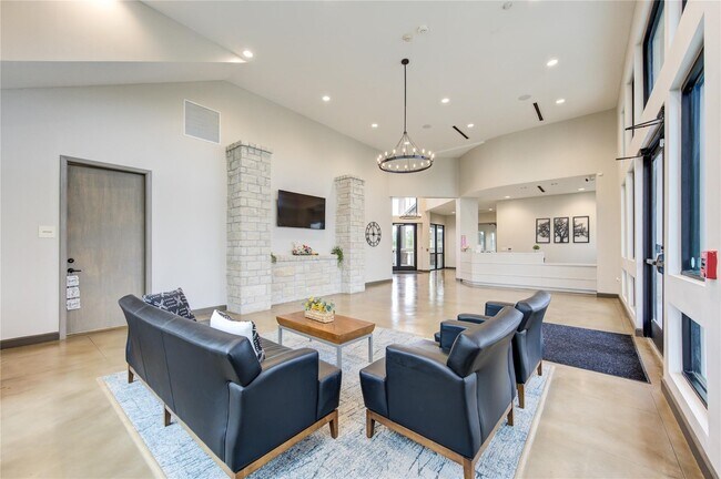 Building Photo - 9804 Rugged Oaks Dr