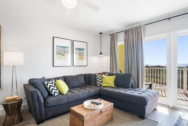 Building Photo - 16 Cut Off Rd