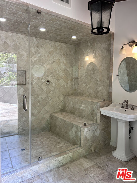 Building Photo - 503 N Greencraig Rd