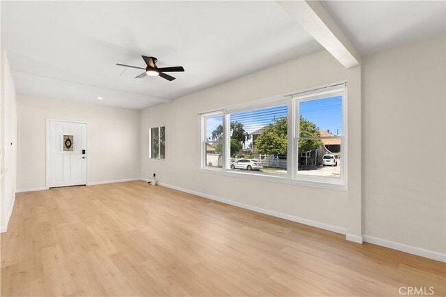 Building Photo - 421 W Sun Ave