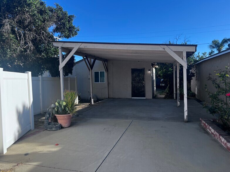 Building Photo - 17162 Tulsa St