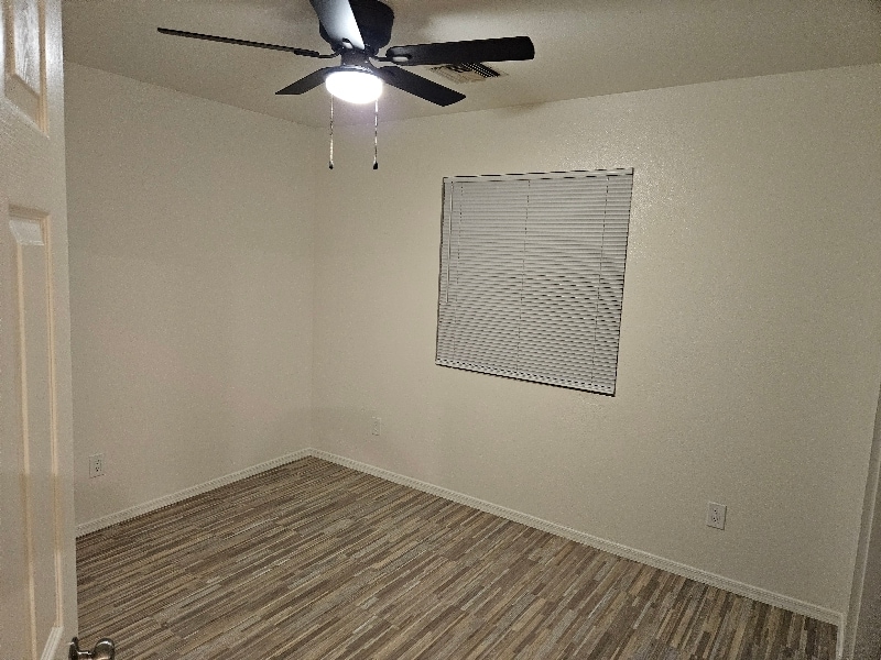 Building Photo - 3440 Sunriver Rd