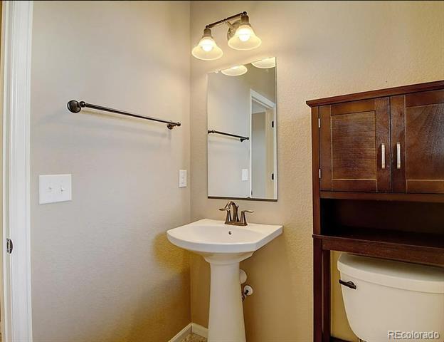 Building Photo - 2127 S Ceylon Ct