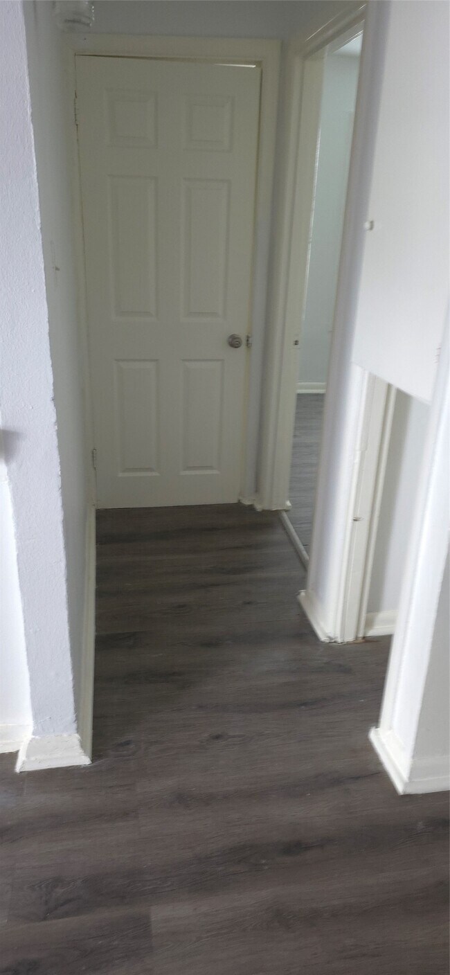 Building Photo - 2811 Iola St