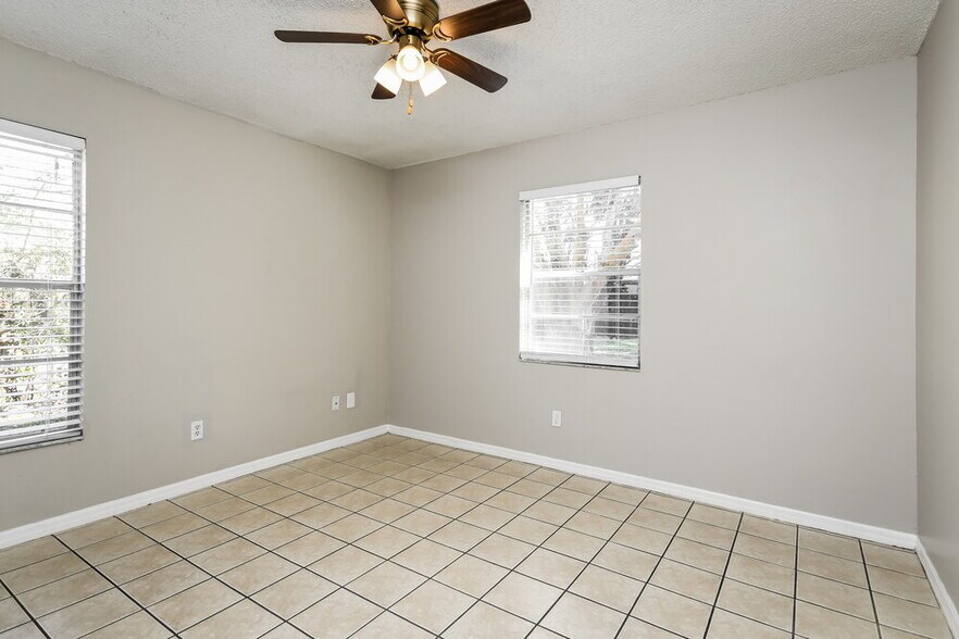 Building Photo - 9124 Palos Verde Dr