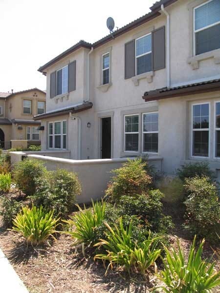 Building Photo - 26041 Iris Ave