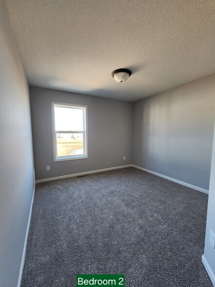 Building Photo - 10229 Goodview Cir S