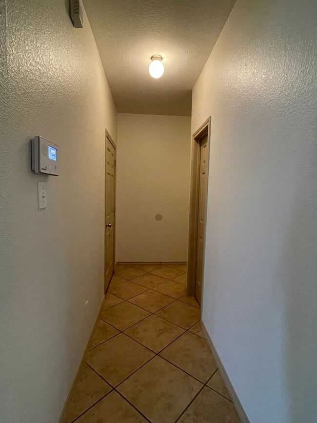 Building Photo - Beautiful Tehama Ridge Home in Cul-de-sac with Park!