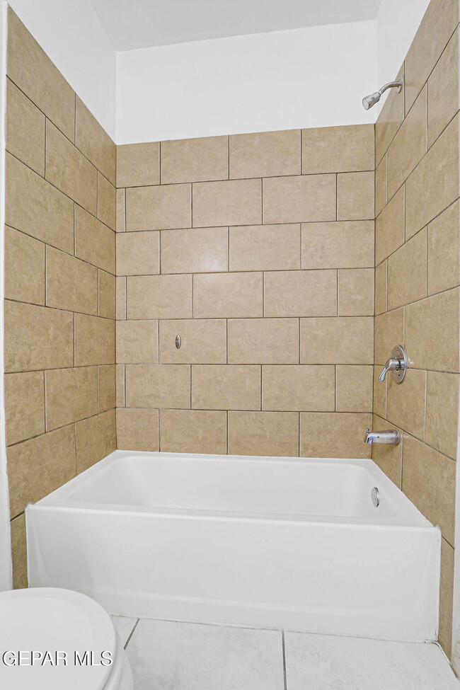 Building Photo - 14232 Charles Pollock Ave