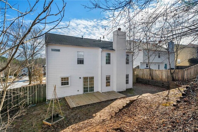Building Photo - 3300 Northcliff Dr