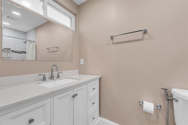 Building Photo - 315 Buttonwood Ln