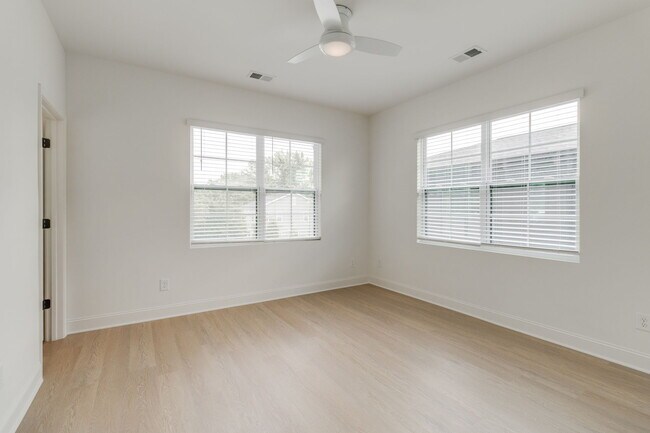 Building Photo - 1410 Barnwell St
