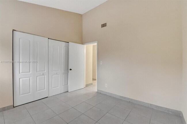 Building Photo - 3453 NW 44th St