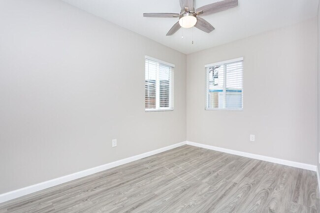 Building Photo - COMING SOON OCTOBER 10th!!! Renovated 2x2 ...