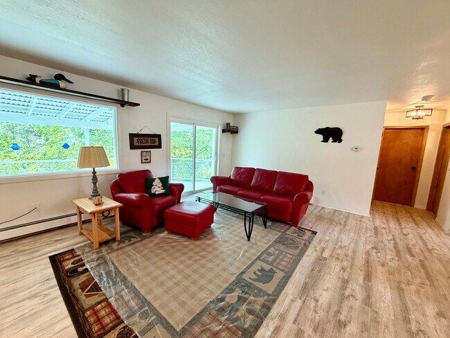 Building Photo - 35920 Dawn Dr