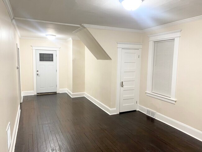 Building Photo - 38 Bronx Ave