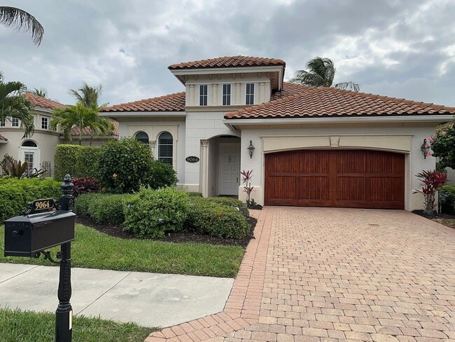 Building Photo - Fully Furnished Seasonal Home Rental with Pool in Fiddlers Creek - AVAIL DEC/JAN!