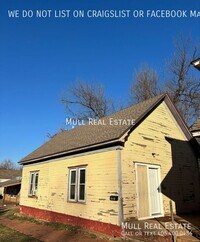 Building Photo - 504 N Wentz St