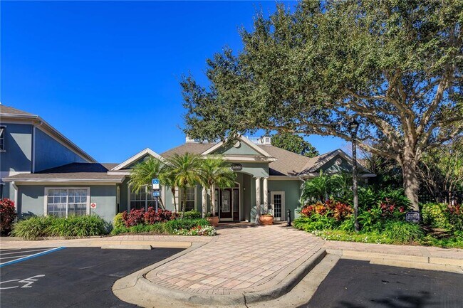 Building Photo - 12849 Madison Pointe Cir