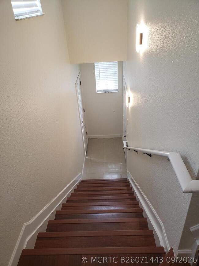 Building Photo - 1101 Belmont Pl