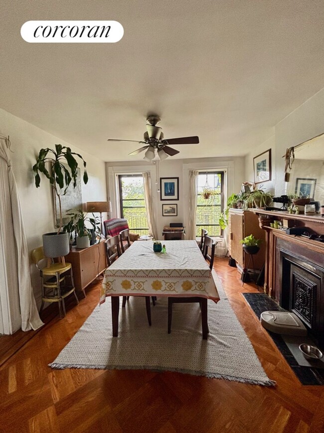 Primary Photo - 244 6th Ave