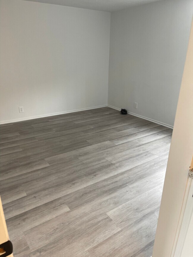 Building Photo - 1251 Euclid St