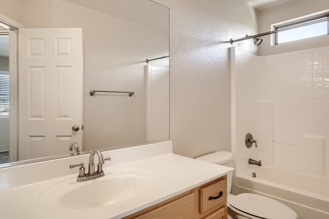 Building Photo - COMING SOON.  Pets Welcome. Turf backyard. Quiet cul-de-sac lot. Bonus Room/loft. 3 blocks to awa...