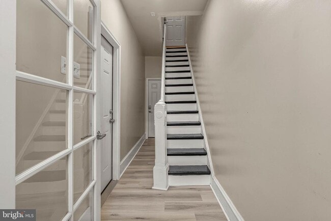 Building Photo - 2440 Carpenter St