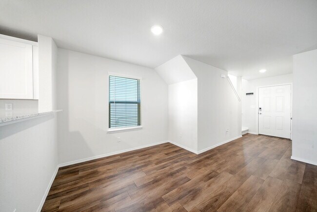 Building Photo - 13721 Crossbow Rdg