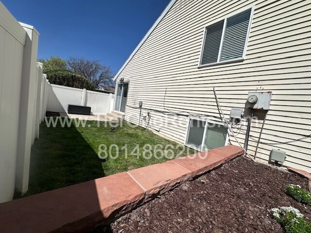 Building Photo - NO DEPOSIT option available for qualified ...