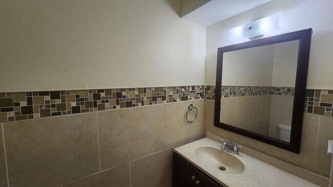 Building Photo - 14333 Memorial Dr