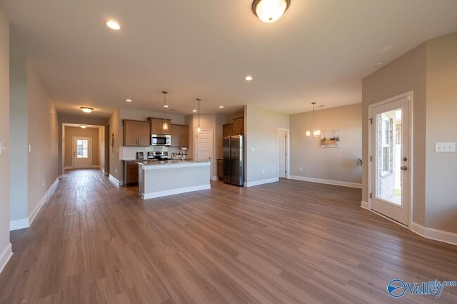 Building Photo - 106 Elaina Grey Ct