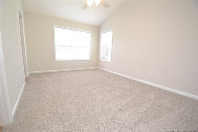 Building Photo - 1914 Sterling Hill Dr