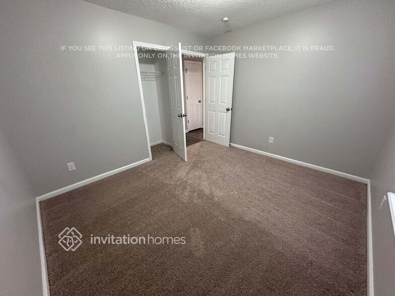 Building Photo - 6207 Cottageville Ln