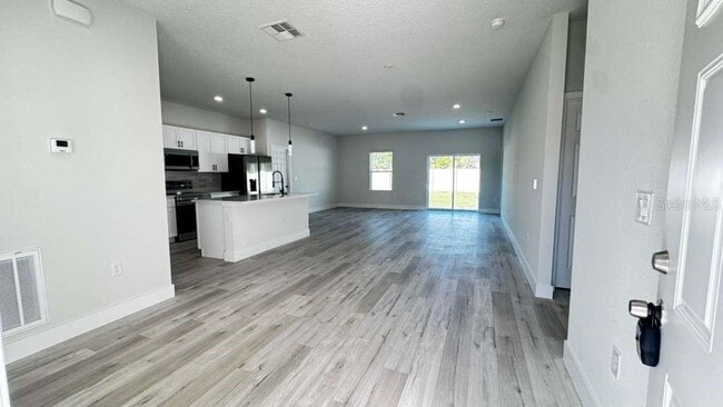 Building Photo - 4513 SW 170th Street Rd