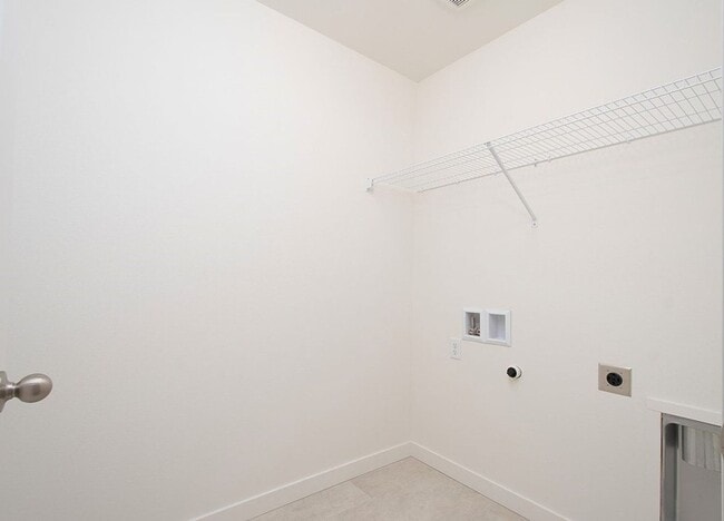 Building Photo - Brand new 3 bedroom single family home in a fantastic location!