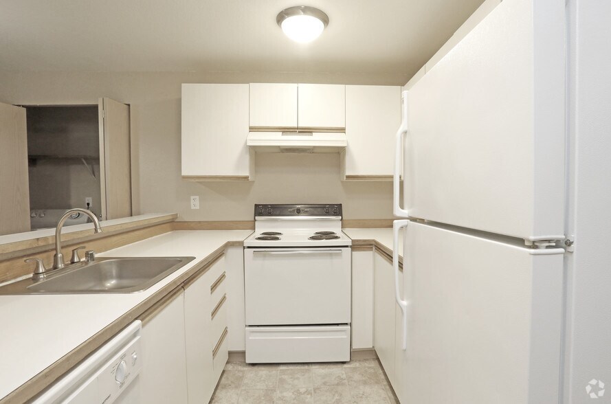 Primary Photo - City Views