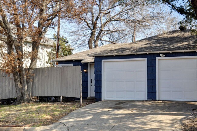 Building Photo - 2409 Horne St