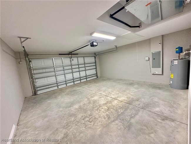 Building Photo - 4120 Garienda Ave