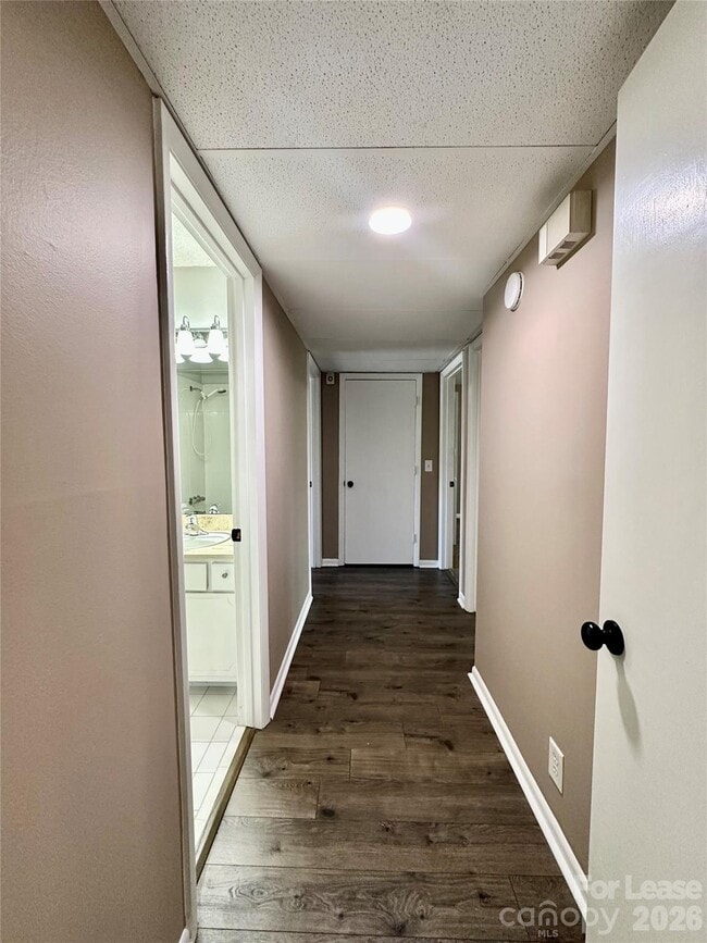 Building Photo - 2638 Park Rd