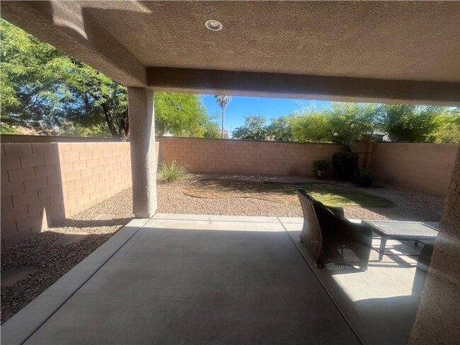 Building Photo - Move in Ready 2 Story 3 bedroom home SW