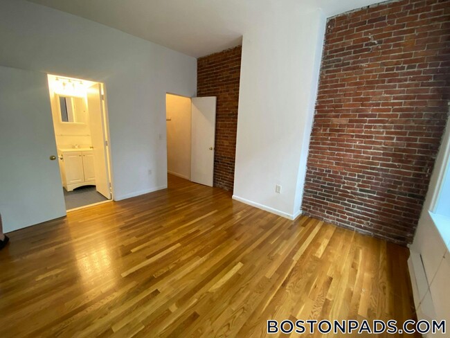 Building Photo - 23 Cortes St