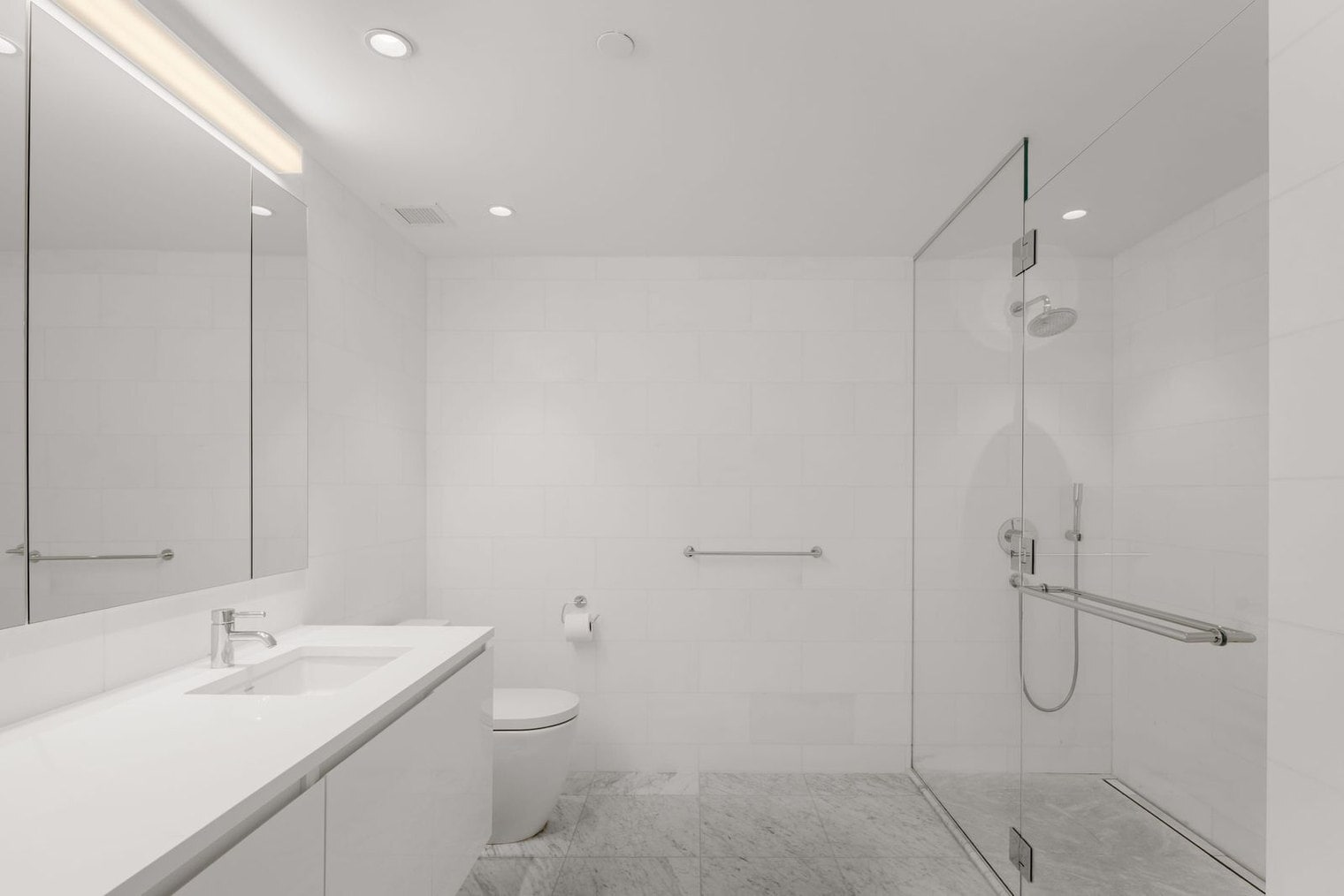 Building Photo - 685 1st Ave