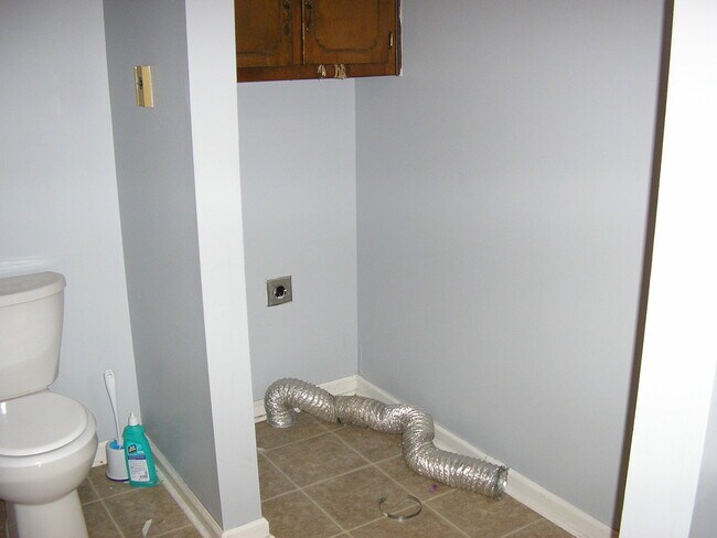 Building Photo - 3812 Charlie Moran Hwy