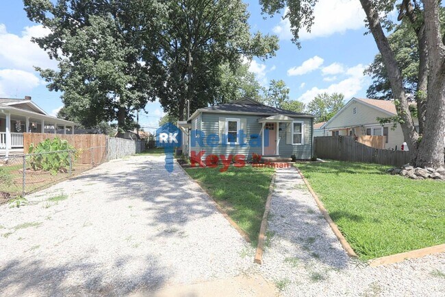 Building Photo - 2208 Margybeth Ave