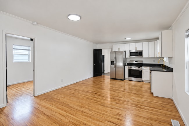 Building Photo - 118 Stone Dr