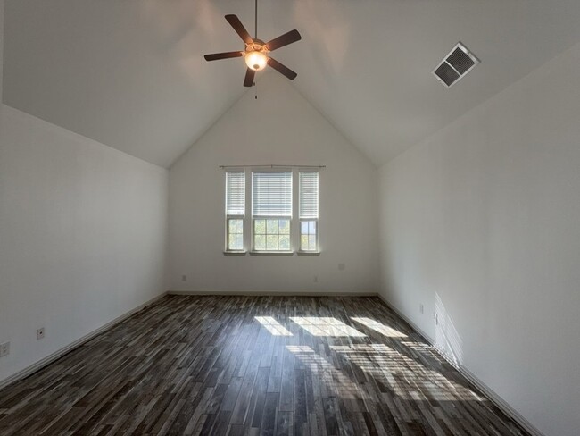 Building Photo - 4027 Snow Goose Trl