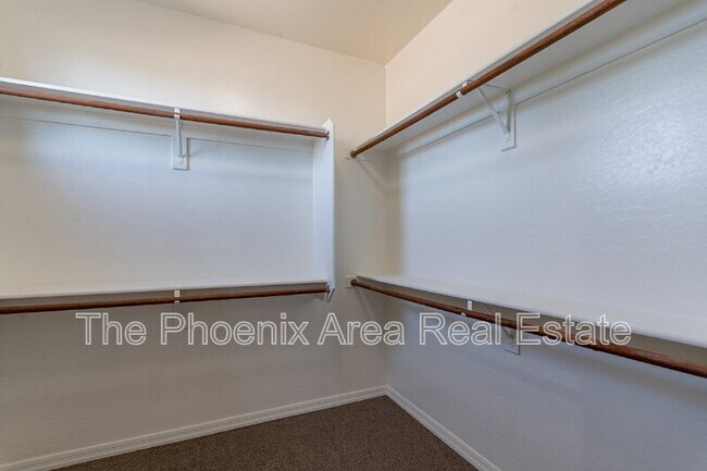 Building Photo - 3813 E Capricorn Pl