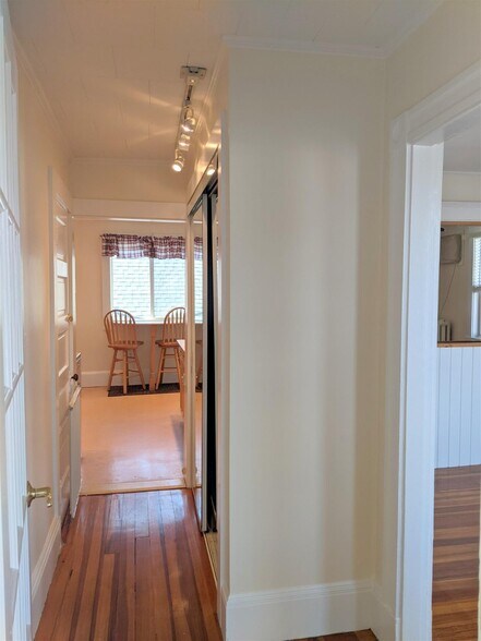 Building Photo - 13 Garden Ter